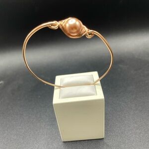 Elegant Rose Gold Wire Bracelet/Bangle with Rose Gold Accent